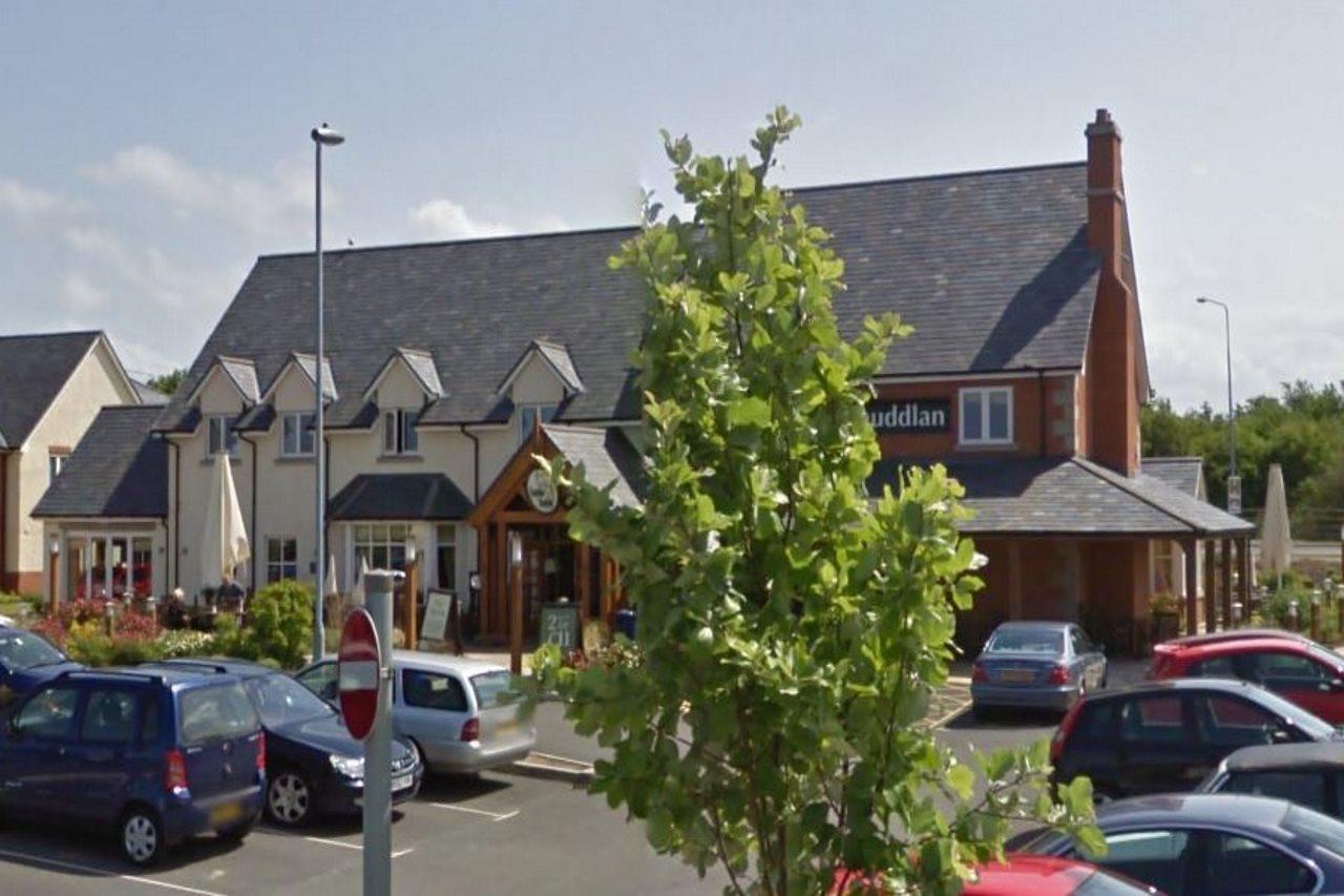 Premier Inn Premier Inn Rhuddlan Buitenkant foto