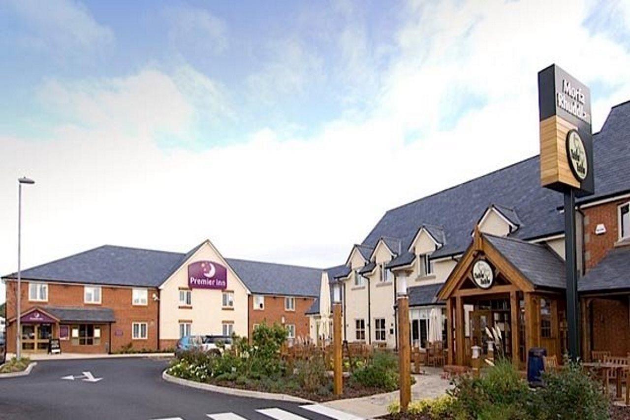 Premier Inn Premier Inn Rhuddlan Buitenkant foto